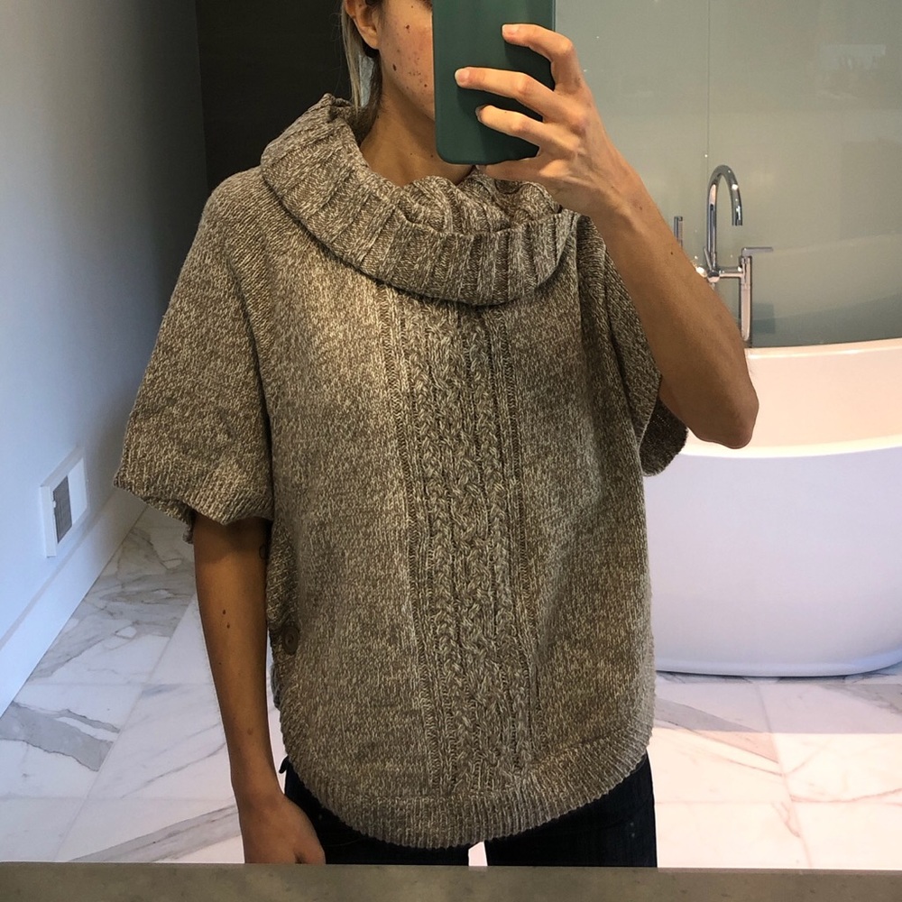Short Sleeve Sweater